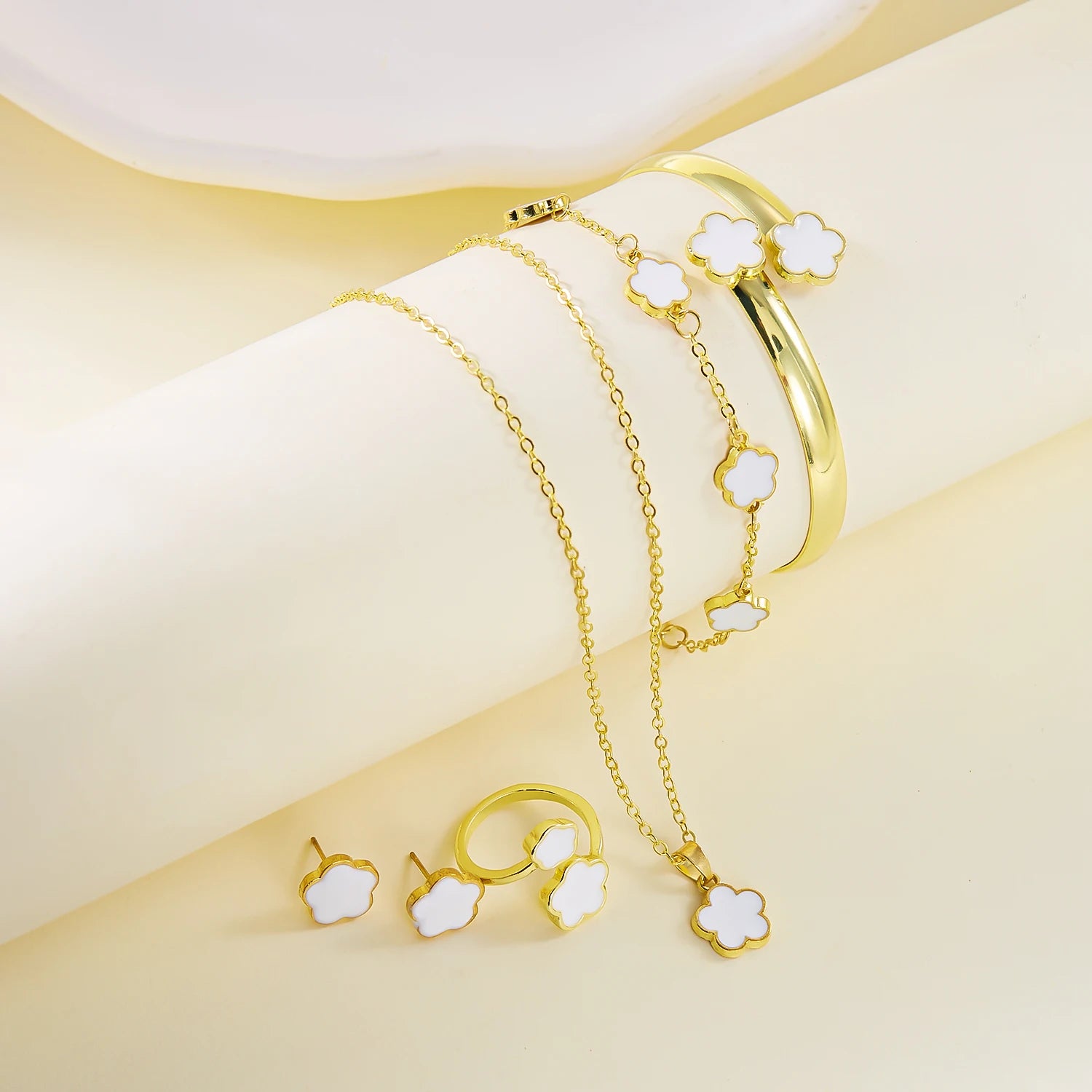 5pcs/ Clover Set 🍀