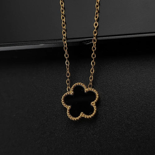 Clover Necklace ✨