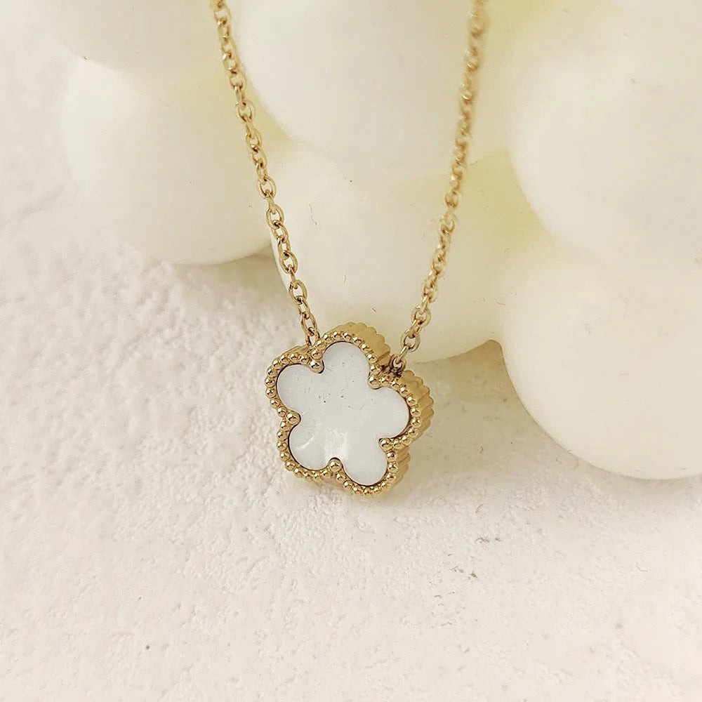 Clover Necklace ✨